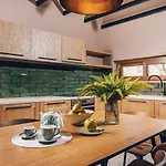 וילה Terra Lucis Mountain Residences Agios Leon