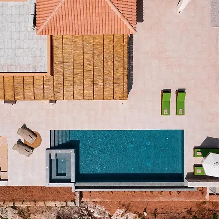 ヴィラ Terra Lucis Mountain Residences Agios Leon