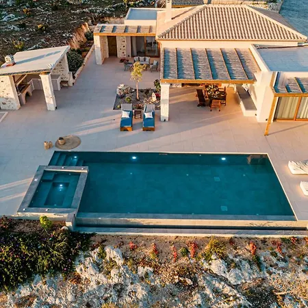Villa Terra Lucis Mountain Residences