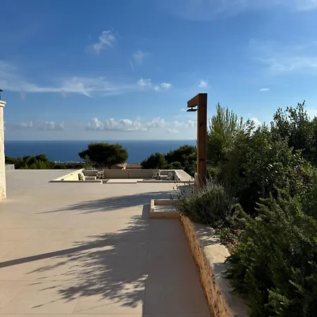 Terra Lucis Mountain Residences * Agios Leon