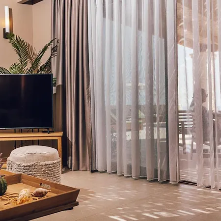 Terra Lucis Mountain Residences Вилла *
