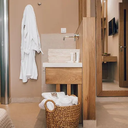Вилла Terra Lucis Mountain Residences *