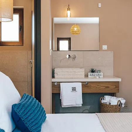 Terra Lucis Mountain Residences 别墅 Agios Leon