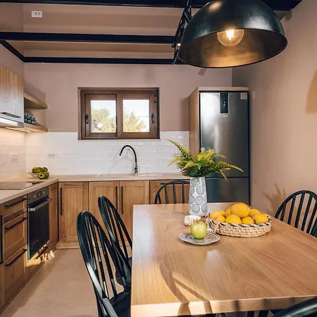 Terra Lucis Mountain Residences Вилла *