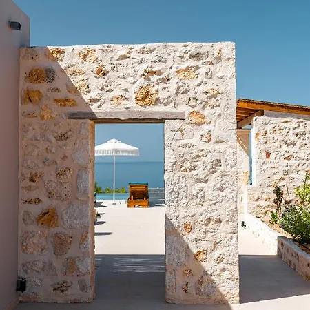 Вилла Terra Lucis Mountain Residences *